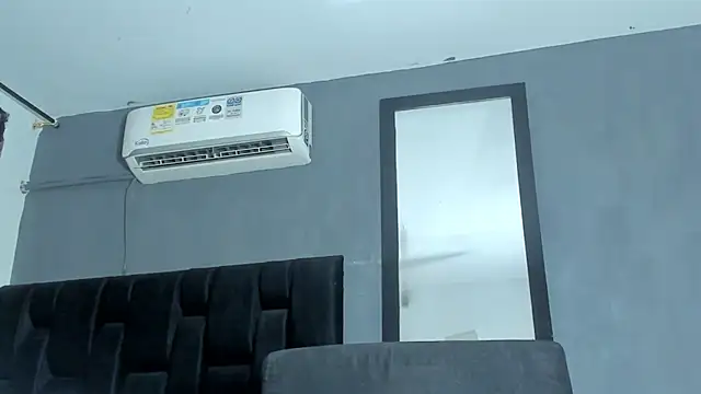 Snapshot of SandraGoldstein chatting on 20, 11, 2025 SandraGoldstein online show from 20, 11, 2025