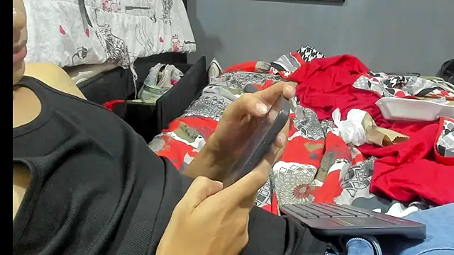 Snapshot of SandraGoldstein chatting on 31, 10, 2025 SandraGoldstein online show from 31, 10, 2025