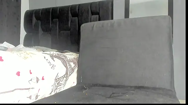 Snapshot of SandraGoldstein chatting on 14, 11, 2025 SandraGoldstein online show from 14, 11, 2025