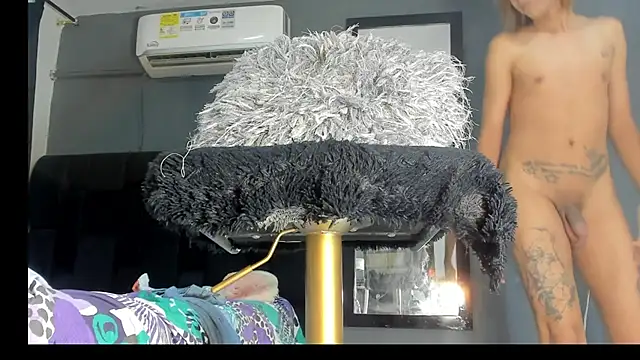 Snapshot of SandraGoldstein chatting on 25, 10, 2025 SandraGoldstein online show from 25, 10, 2025