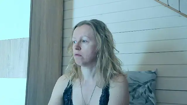 I AM MILF online show from 21, 5, 2026