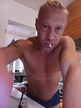 AthleticWomenizer2 online show from 2, 6, 2026