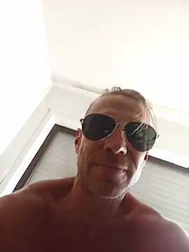 AthleticWomenizer2 online show from 1, 6, 2026