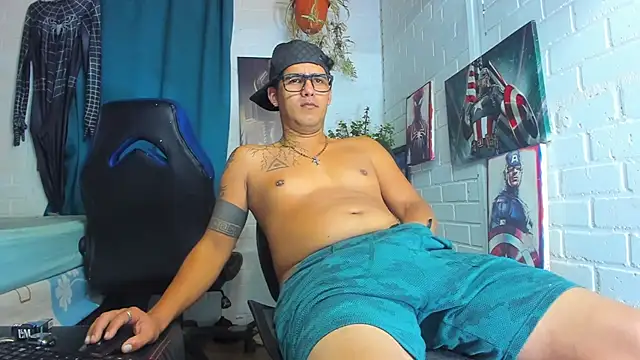 Zack Grey online show from 21, 2, 2025