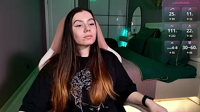 Foxohlove online show from 7, 3, 2025