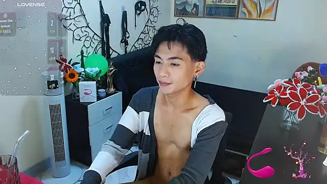 WildestTwink online show from 24, 10, 2025