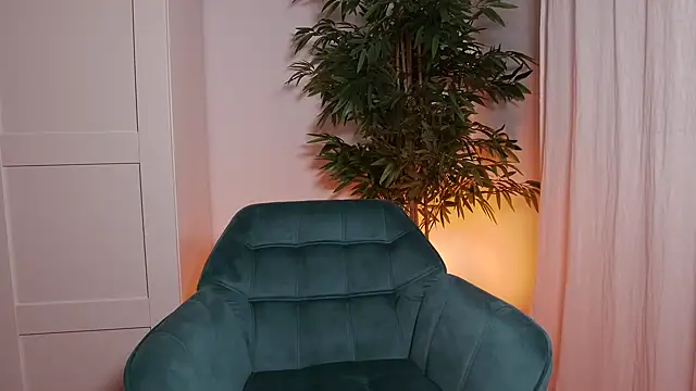 StracciaStella- online show from 12, 2, 2026