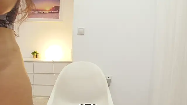 StracciaStella- online show from 16, 10, 2025