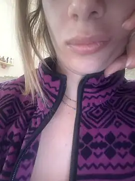 fammefatale1987 online show from 16, 11, 2025