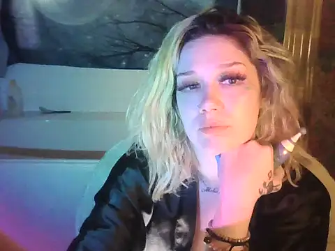 TEXASMARYYYJANE online show from 7, 5, 2026