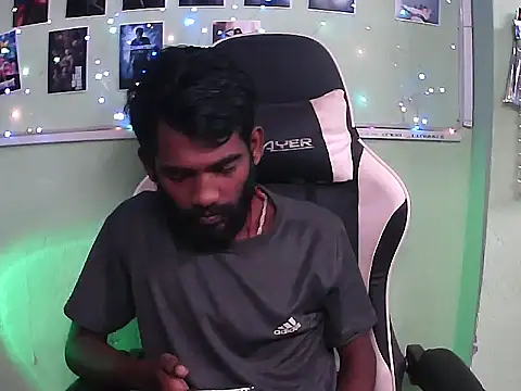 FriskyGender online show from 14, 11, 2025