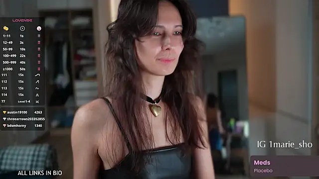 LAUREL HAZEL online show from 24, 9, 2025