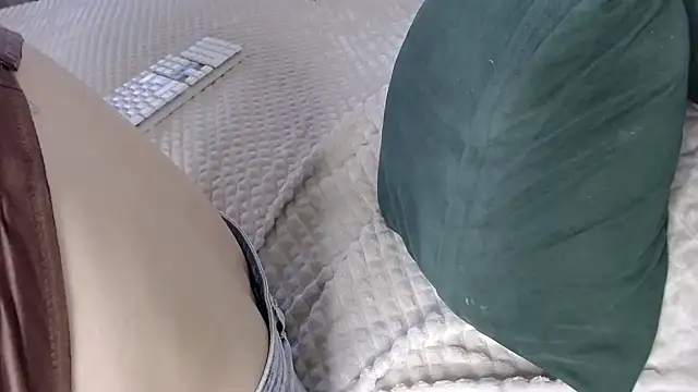 Snapshot of Kiradoll27 chatting on 29, 10, 2025 Kiradoll27 online show from 29, 10, 2025