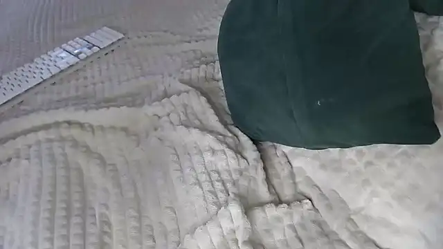 Snapshot of Kiradoll27 chatting on 28, 10, 2025 Kiradoll27 online show from 28, 10, 2025