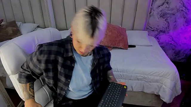 amy ink online show from 10, 11, 2025