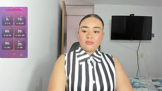 Snapshot of ReyleDoll chatting on 15, 7, 2026 ReyleDoll online show from 15, 7, 2026