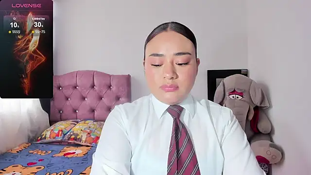 ReyleDoll online show from 13, 5, 2026