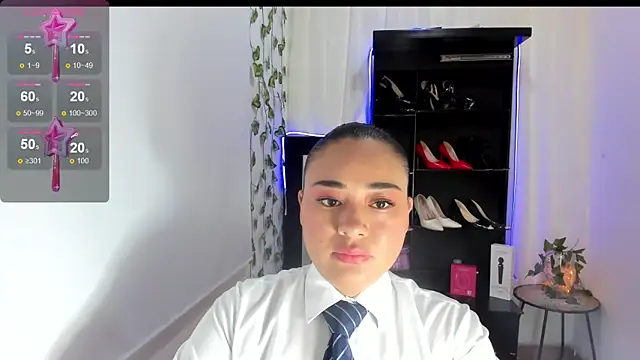 ReyleDoll online show from 4, 3, 2026