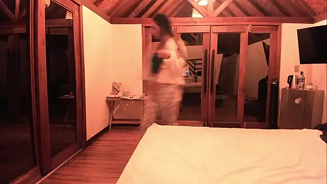 Fallengangel online show from 4, 2, 2025