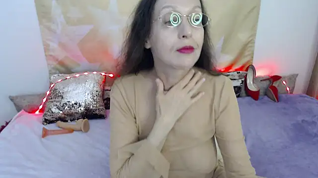 SylviaFoxy online show from 15, 5, 2026