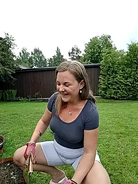 SwedishJennifer online show from 4, 6, 2026
