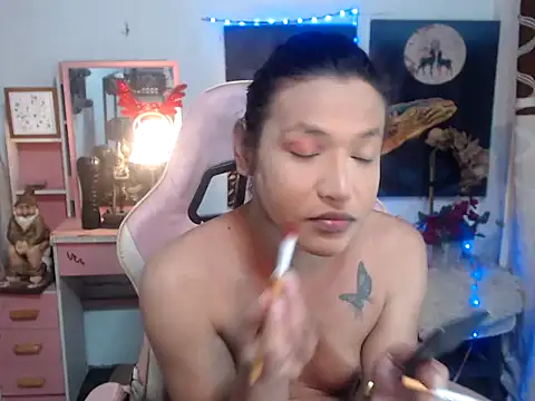 AsianMariaTs online show from 9, 10, 2025