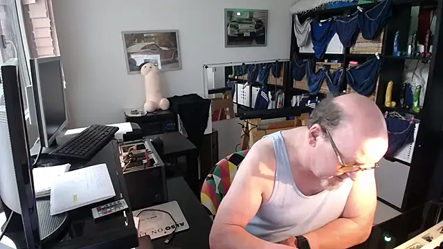 wankcellar online show from 25, 10, 2025