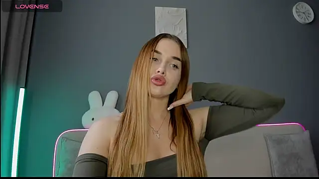Snapshot of Malika_Lisan chatting on 20, 6, 2026 Malika Lisan online show from 20, 6, 2026