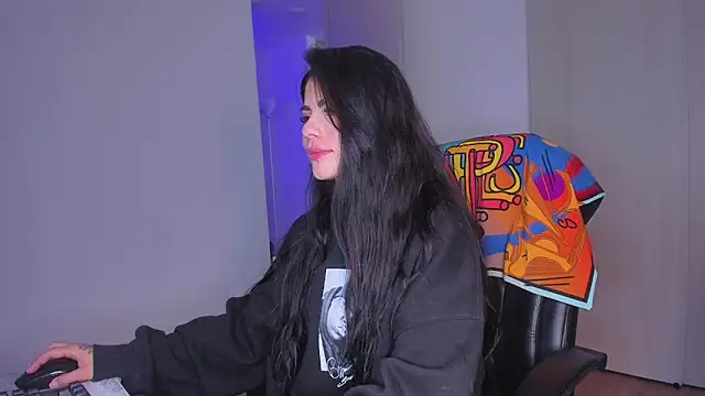 Lisegg  online show from 18, 11, 2025