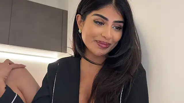 ArabicBarbie online show from 26, 10, 2025