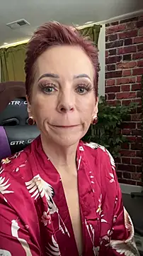 RubyLynne online show from 4, 4, 2026