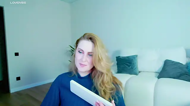 Sinful Eyes online show from 10, 11, 2025