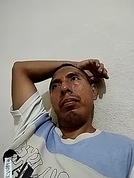 Snapshot of desnudo_Sexoxo chatting on 28, 11, 2025 desnudo Sexoxo online show from 28, 11, 2025