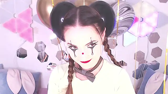 LexiKiss online show from 13, 9, 2025