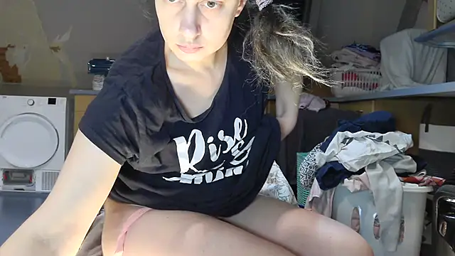 SexyAmanda32 online show from 23, 2, 2026