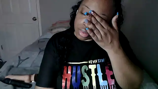 Snapshot of Sexymona1218 chatting on 29, 10, 2025 Sexymona1218 online show from 29, 10, 2025