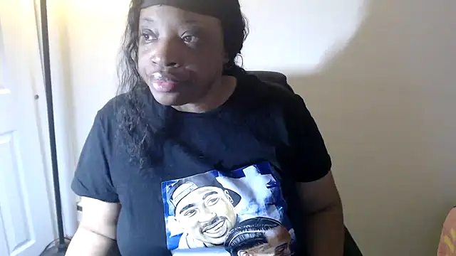 Snapshot of Sexymona1218 chatting on 15, 4, 2026 Sexymona1218 online show from 15, 4, 2026