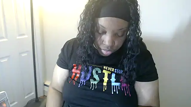 Snapshot of Sexymona1218 chatting on 13, 3, 2026 Sexymona1218 online show from 13, 3, 2026