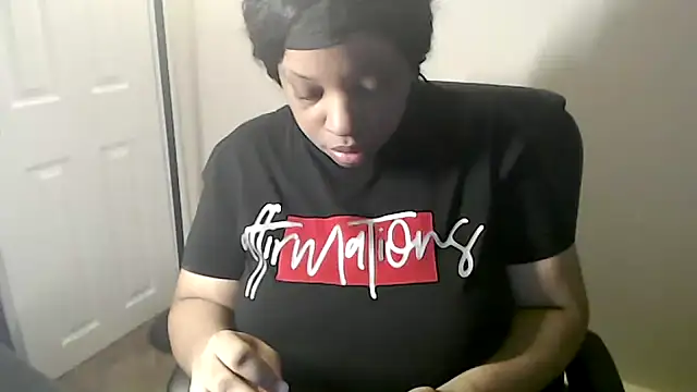 Snapshot of Sexymona1218 chatting on 14, 1, 2026 Sexymona1218 online show from 14, 1, 2026