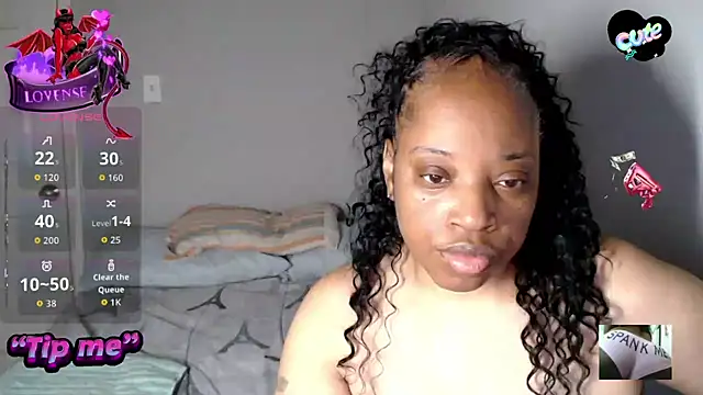 Snapshot of Sexymona1218 chatting on 23, 11, 2025 Sexymona1218 online show from 23, 11, 2025