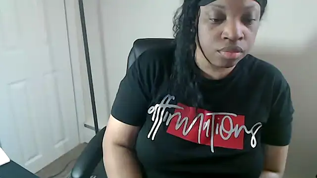 Sexymona1218 online show from 18, 5, 2026