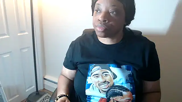 Snapshot of Sexymona1218 chatting on 15, 3, 2026 Sexymona1218 online show from 15, 3, 2026