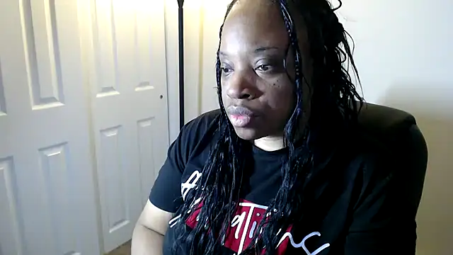 Snapshot of Sexymona1218 chatting on 5, 1, 2026 Sexymona1218 online show from 5, 1, 2026