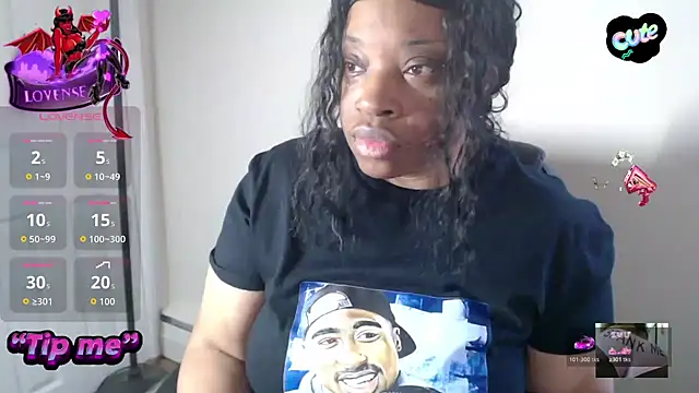 Snapshot of Sexymona1218 chatting on 14, 3, 2026 Sexymona1218 online show from 14, 3, 2026