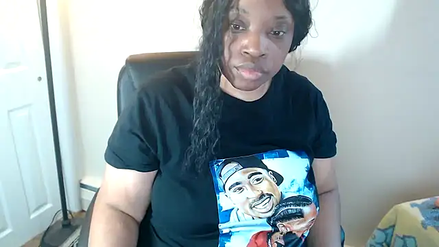 Snapshot of Sexymona1218 chatting on 7, 4, 2026 Sexymona1218 online show from 7, 4, 2026