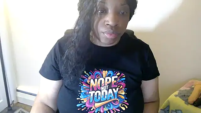 Snapshot of Sexymona1218 chatting on 6, 4, 2026 Sexymona1218 online show from 6, 4, 2026