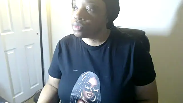 Snapshot of Sexymona1218 chatting on 16, 3, 2026 Sexymona1218 online show from 16, 3, 2026