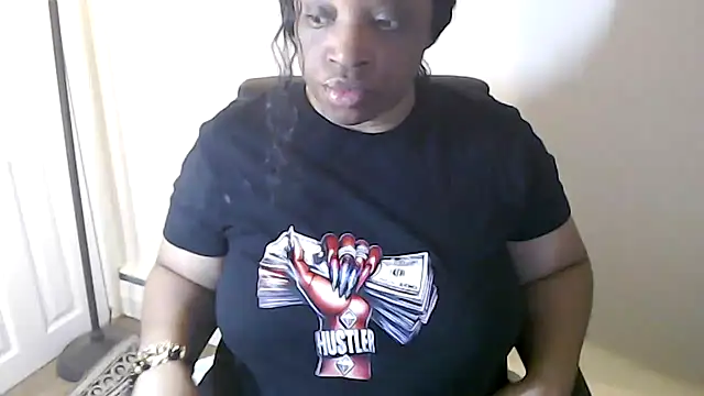 Snapshot of Sexymona1218 chatting on 3, 4, 2026 Sexymona1218 online show from 3, 4, 2026