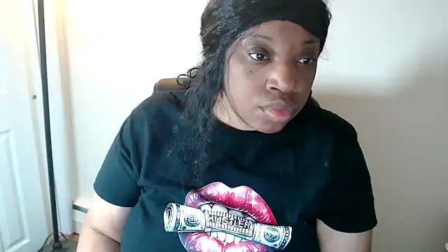 Snapshot of Sexymona1218 chatting on 13, 4, 2026 Sexymona1218 online show from 13, 4, 2026