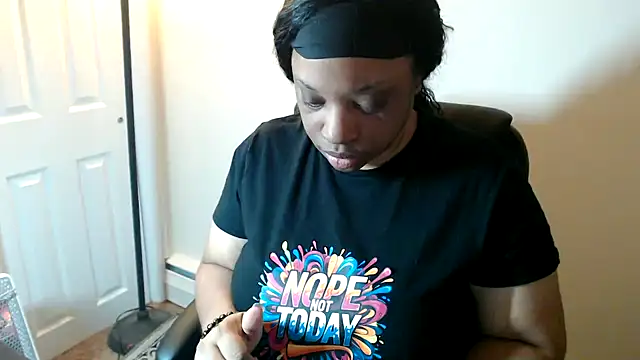 Snapshot of Sexymona1218 chatting on 4, 3, 2026 Sexymona1218 online show from 4, 3, 2026